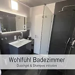 Olive - Ruhe & Entspannung In 2-zi-fewo Mit Garten-whirlpool, Terrasse & Hund Willkommen By Ferienwohnenamsee * 위버링겐