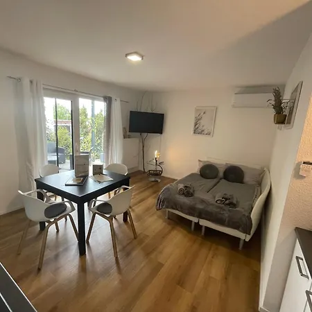 Apartment Olive - Ruhe & Entspannung In 2-zi-fewo Mit Garten-whirlpool, Terrasse & Hund Willkommen By Ferienwohnenamsee